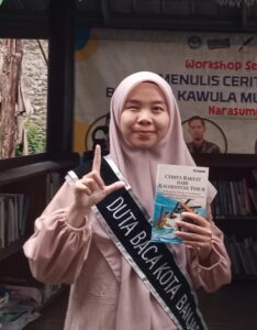 Dinar Nur Fadilah   Mahasiswa IMA Kota Banjar Duta Baca Kota Banjar